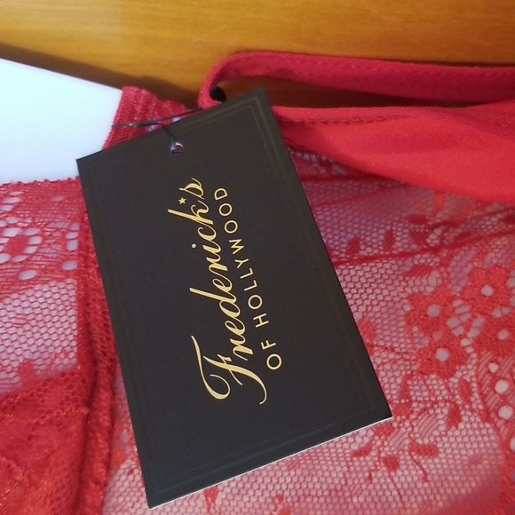 ❣️SOLD❣️NWT Frederick's Of Hollywood Rosalina Rose Lace And Satin Gown in Red - Picture 12 of 12